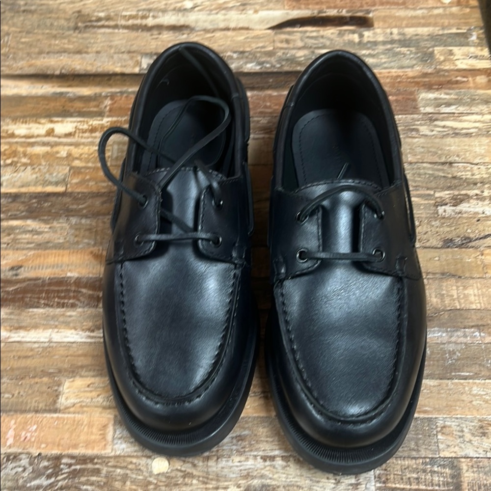 Men’s Zara loafers size 40. Barely worn.